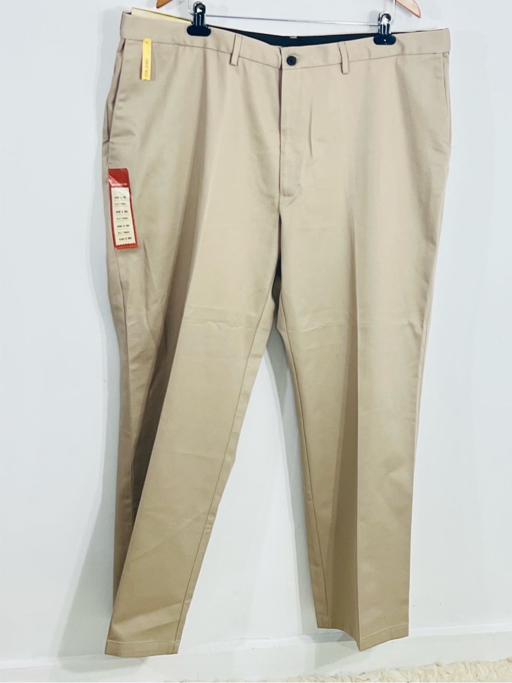Hagger 44W x 30L Work To Weekend No Iron Comfort Waist Classic Fit NEW Stretch